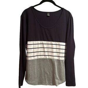 Shein Navy, Grey, and White Striped Long Sleeved T-shirt Size XL